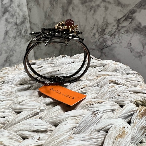 Bella & Jack SPIDER WEB CUFF BRACELET Hinge *Halloween
*Rhinestones *Bla… - Picture 3 of 4